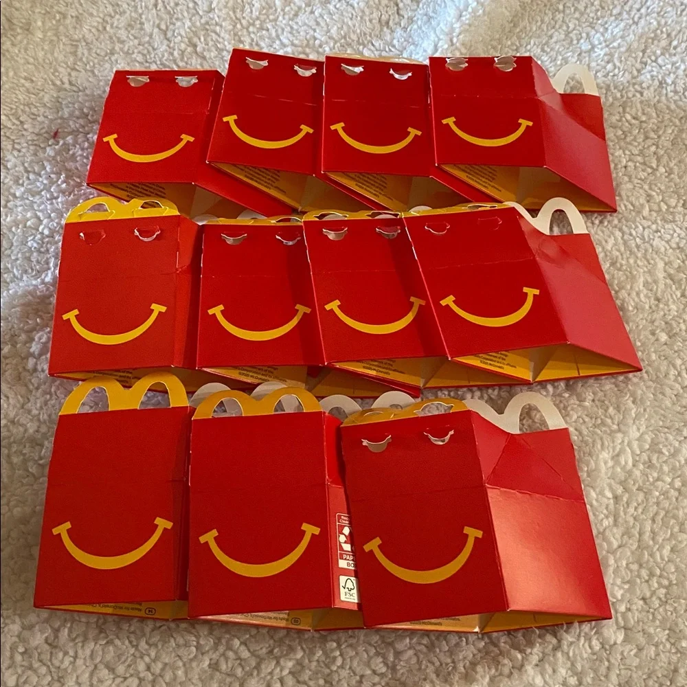 lil McDonald’s 11 mini happy meal boxes , boxes only ¥